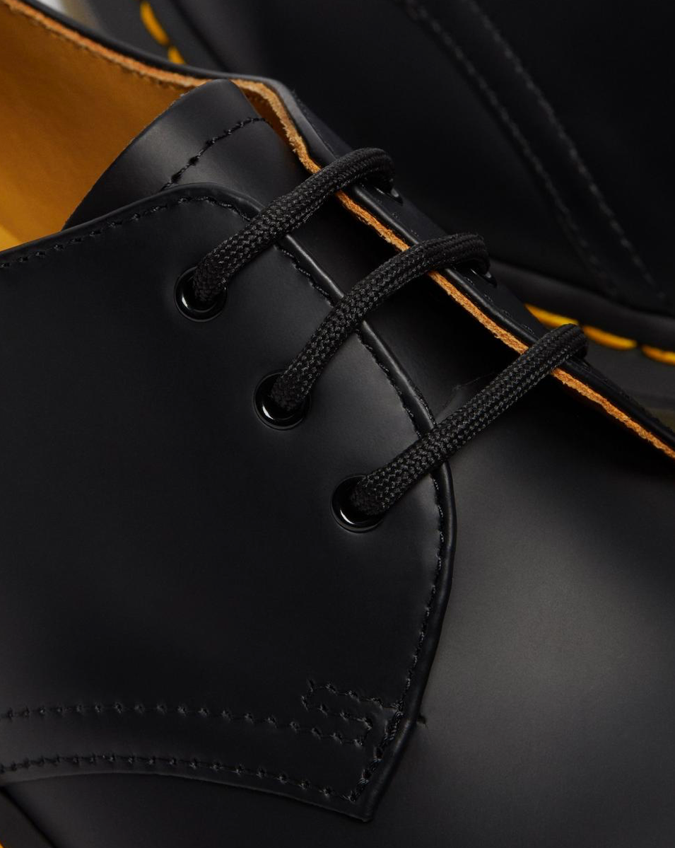 Dr. Martens Glattleder Schuhe "1461-Schwarz"